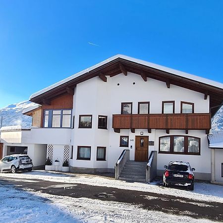 Apartment Huter イェルツェンス エクステリア 写真